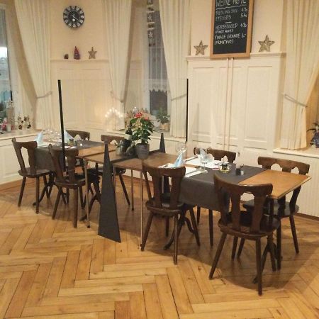 Hotel Restaurant Raben Linthal Exterior foto