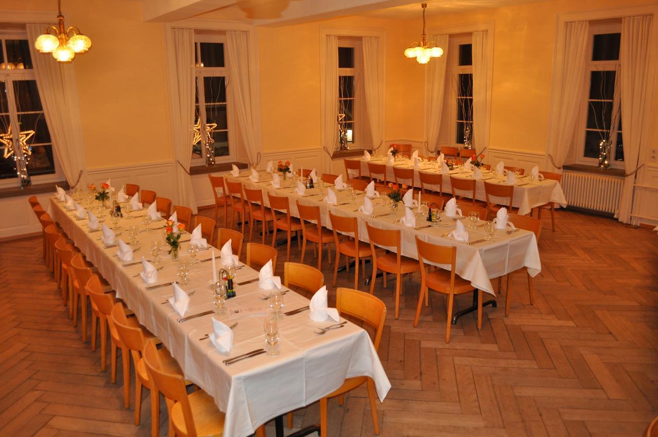 Hotel Restaurant Raben Linthal Exterior foto